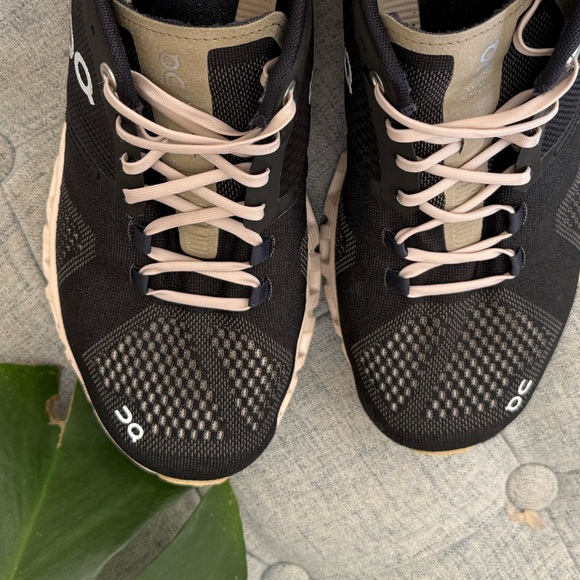 On Cloud X Black/Pearl Woman’s Running Shoes Size 8.5 Good Condition Retail $160 - Picture 8 of 12